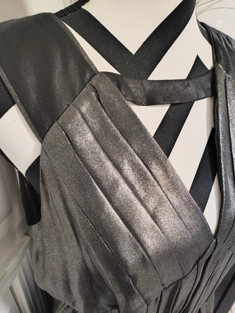NWT BCBGeneration Metallic Silver & Black Maxi Dress Plunge V-Neck Women's Small - Picture 12 of 12